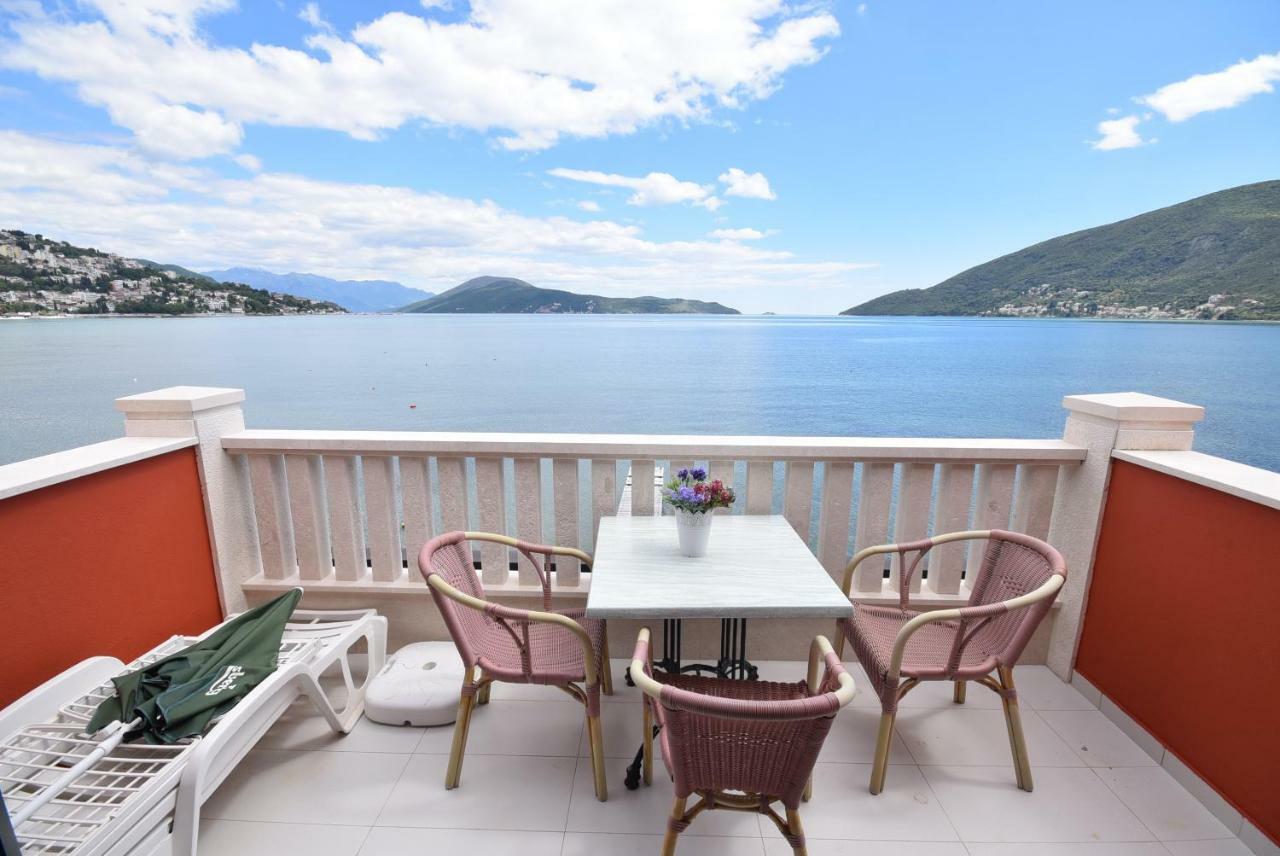 Appartamento Grifone Coastline Herceg Novi Esterno foto